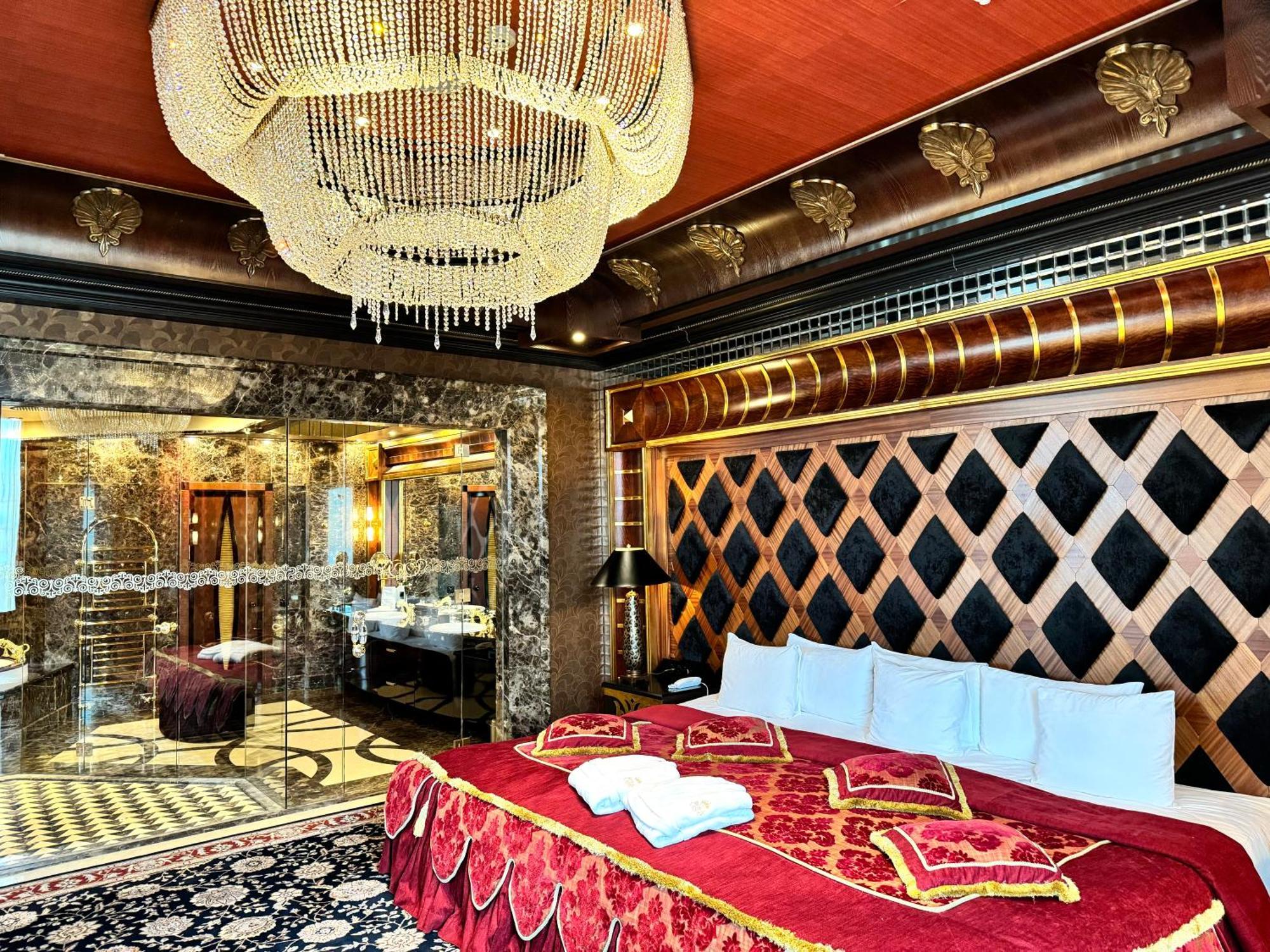 Oneplace2b Hotel Riga