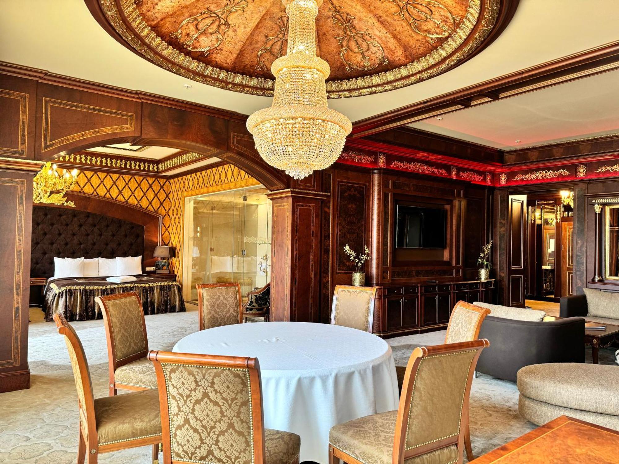 Hotel Oneplace2b 5*