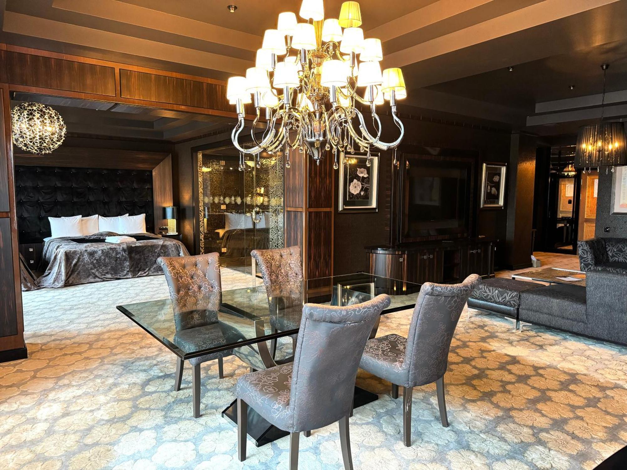 Oneplace2b 5* Riga