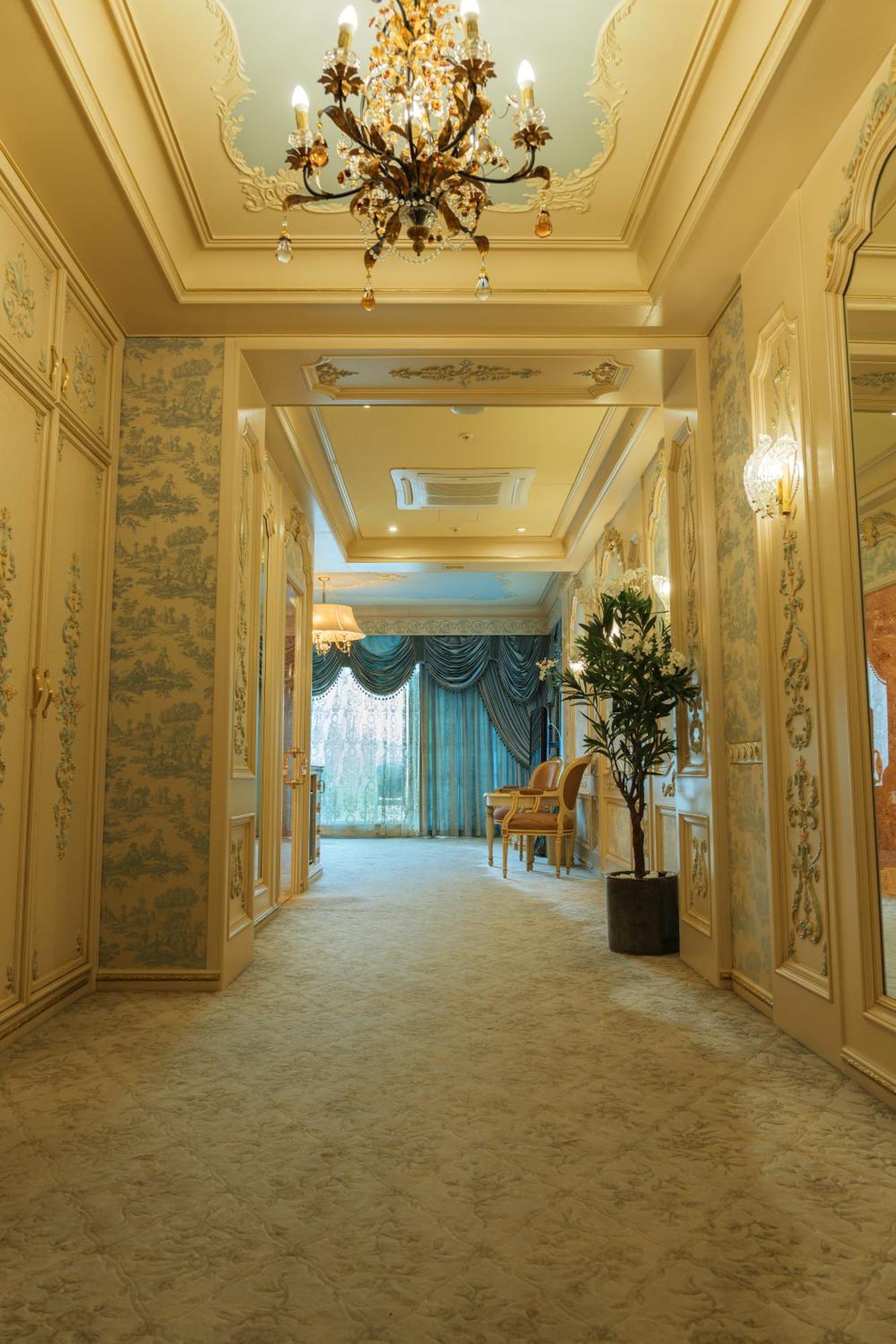 Oneplace2b Hotel