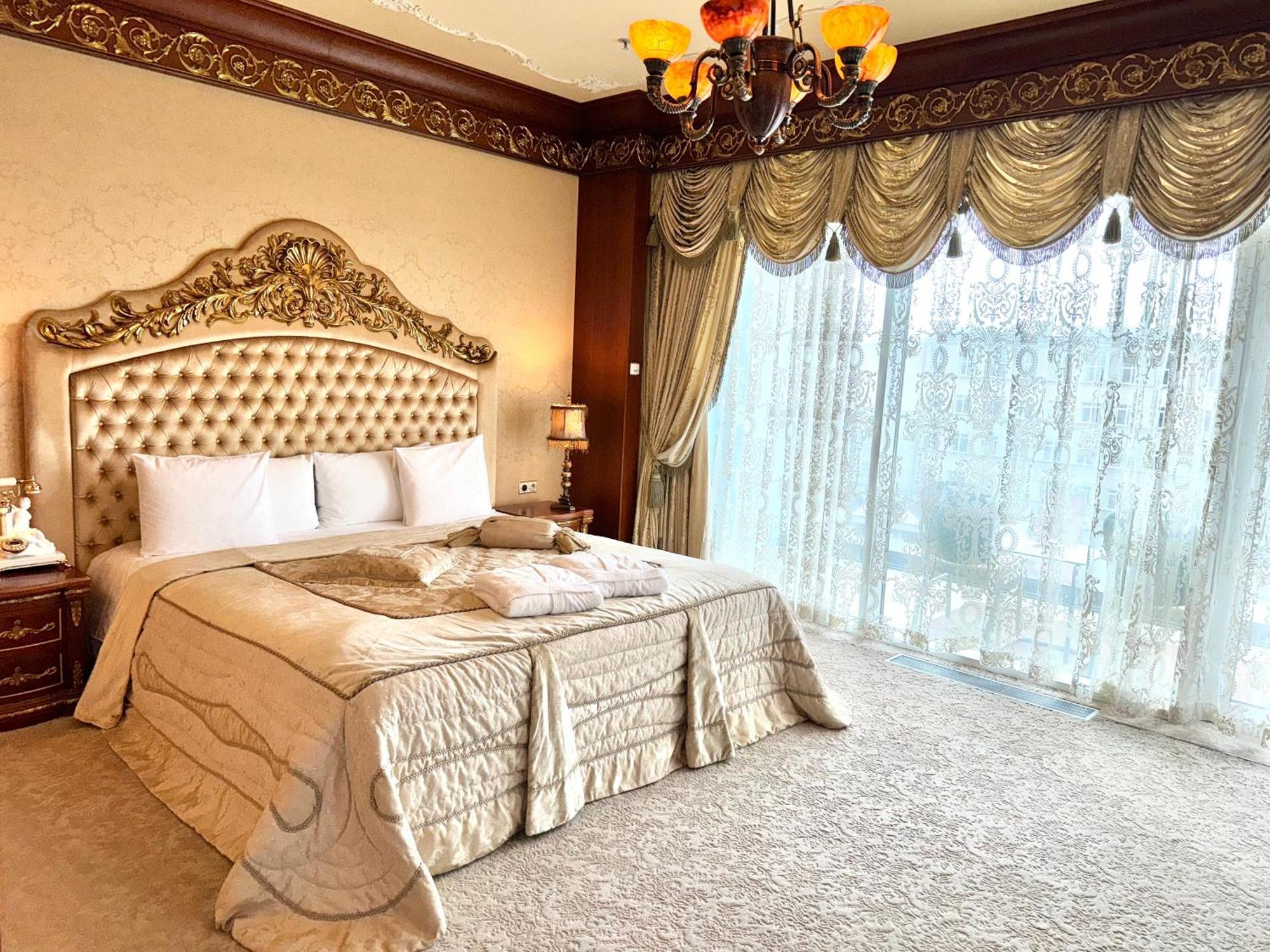 Royal & 5* Riga